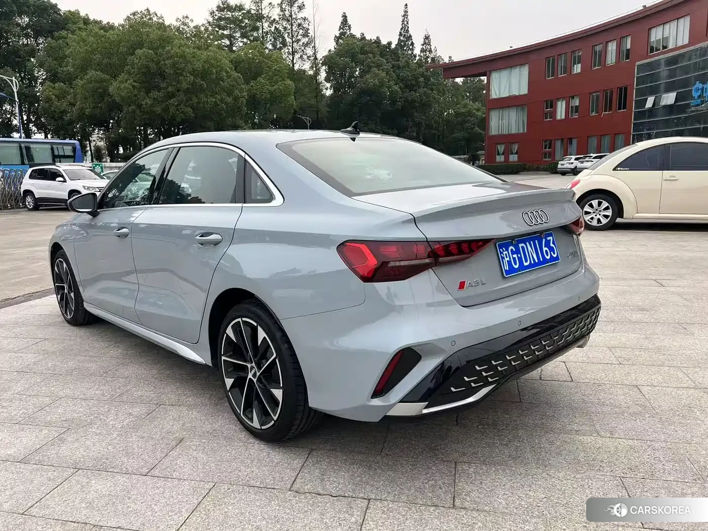 Audi A3 2024 Silver/gray из Китая, фото 2