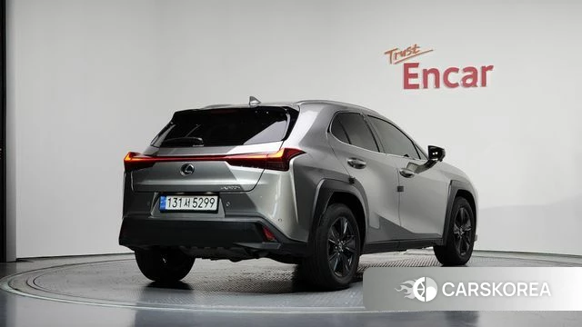 Lexus UX300h id 4427241 из Кореи 12