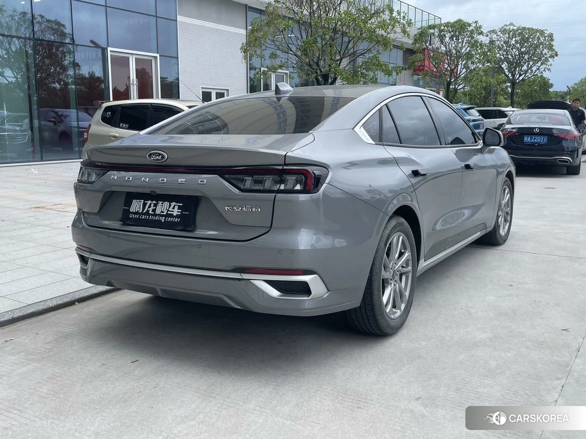Ford Mondeo 2023 Серебристо-серый из Китая, фото 2