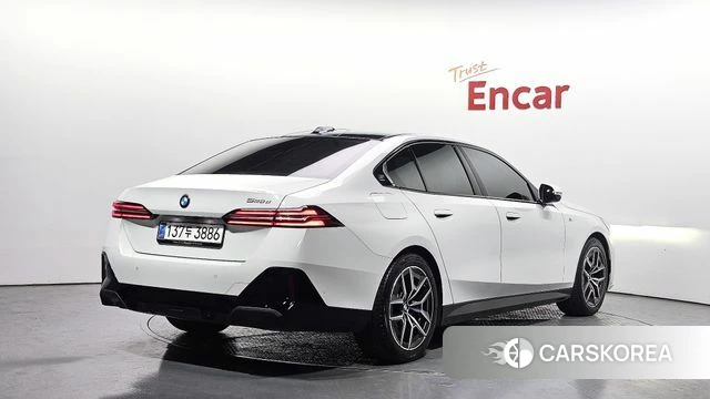 BMW 5 Series (G60) id 4185589 из Кореи 12