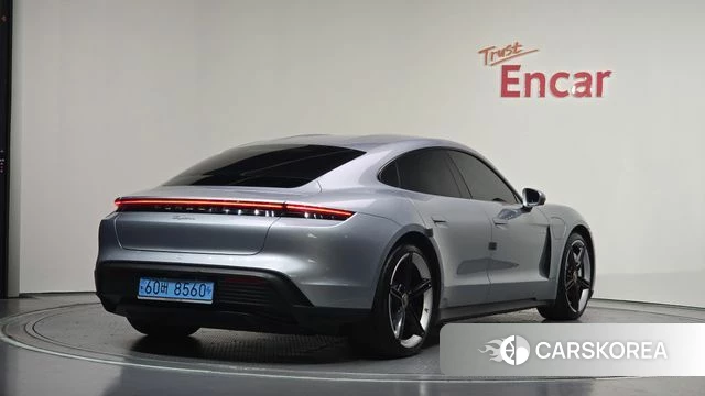 Porsche Taycan id 4423098 из Кореи 12