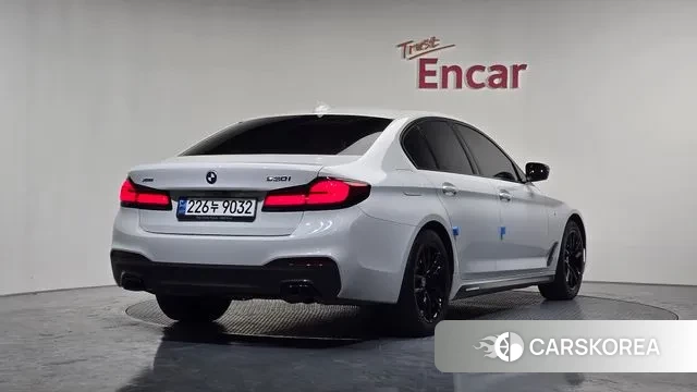 BMW 5 Series (G30) id 3708739 из Кореи 12