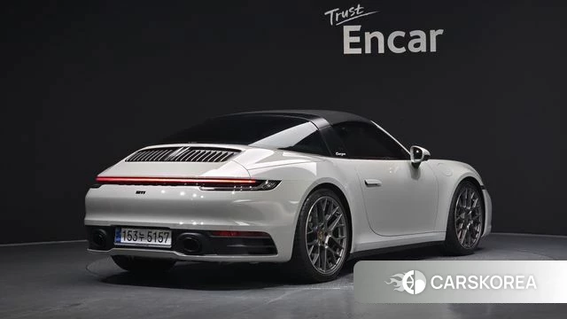 Porsche 911(992) id 4590628 из Кореи 12