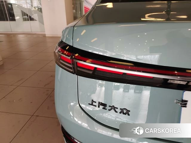 Volkswagen Passat id 4272679 из Китая 12