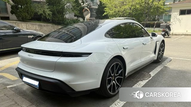 Porsche Taycan id 4302080 из Кореи 12