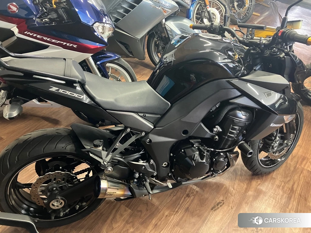Проданный Kawasaki Z1000 2013 из Японии