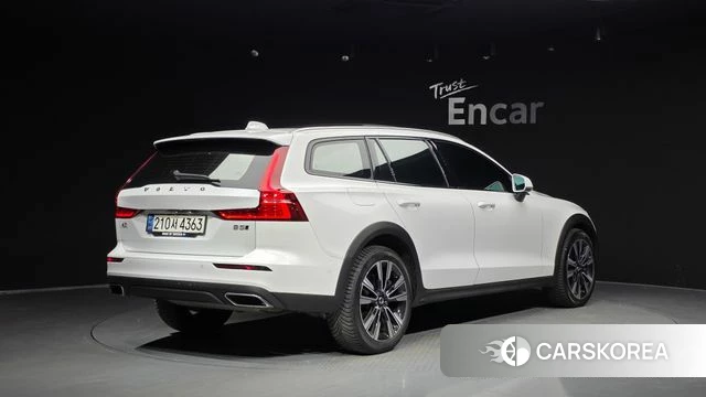Volvo V60 Cross-Country 2nd Generation id 4855171 из Кореи 12