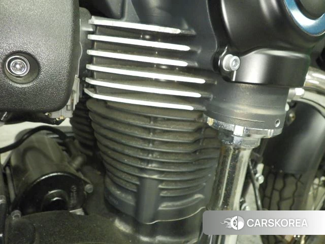 Engine photo