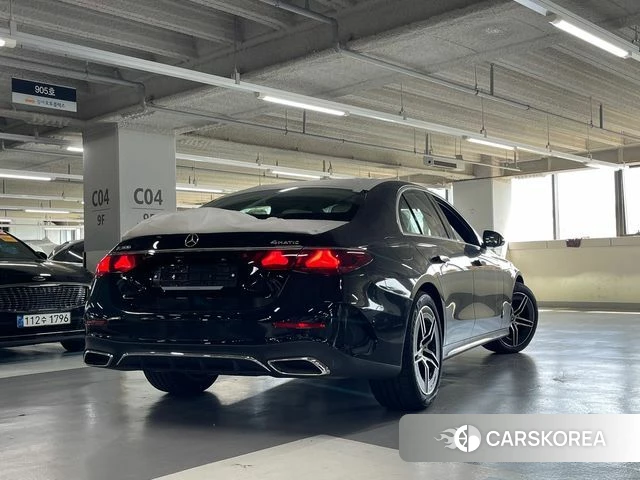 Mercedes-Benz E-Class W214 2026 Черный из Кореи, фото 3