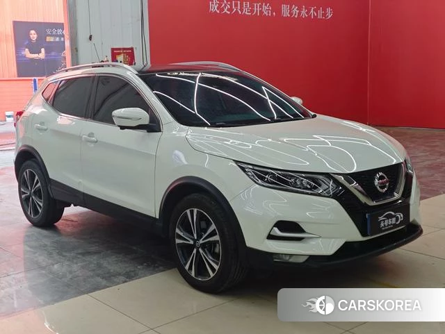 Nissan Qashqai 2022 Белый из Китая, фото 2