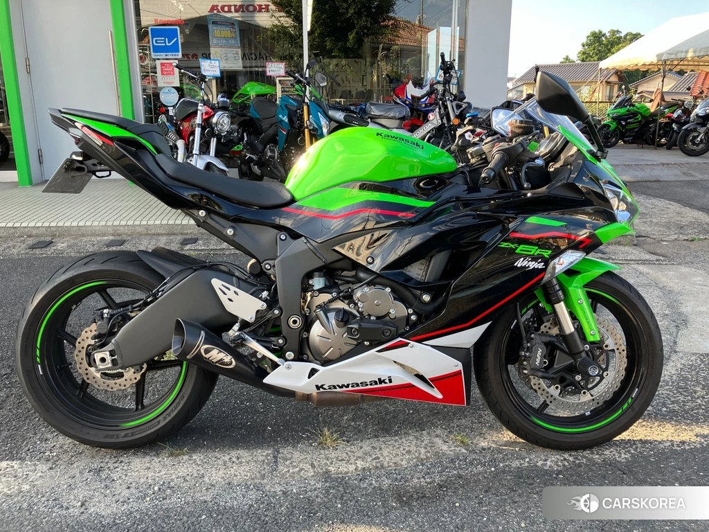 Проданный Kawasaki NINJA ZX-6R 2022 из Японии