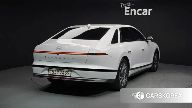 Hyundai Grandeur (GN7) id 4280041 из Кореи 12