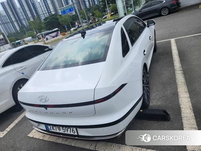 Hyundai Grandeur Hybrid (GN7) 2023 Белый из Кореи, фото 2