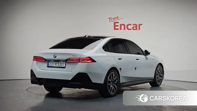 BMW 5 Series (G60) id 3477399 из Кореи 12