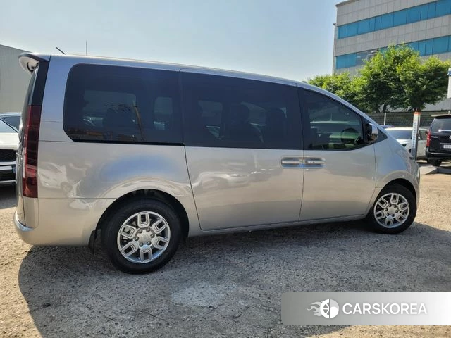 Hyundai Staria id 4666521 из Кореи 8
