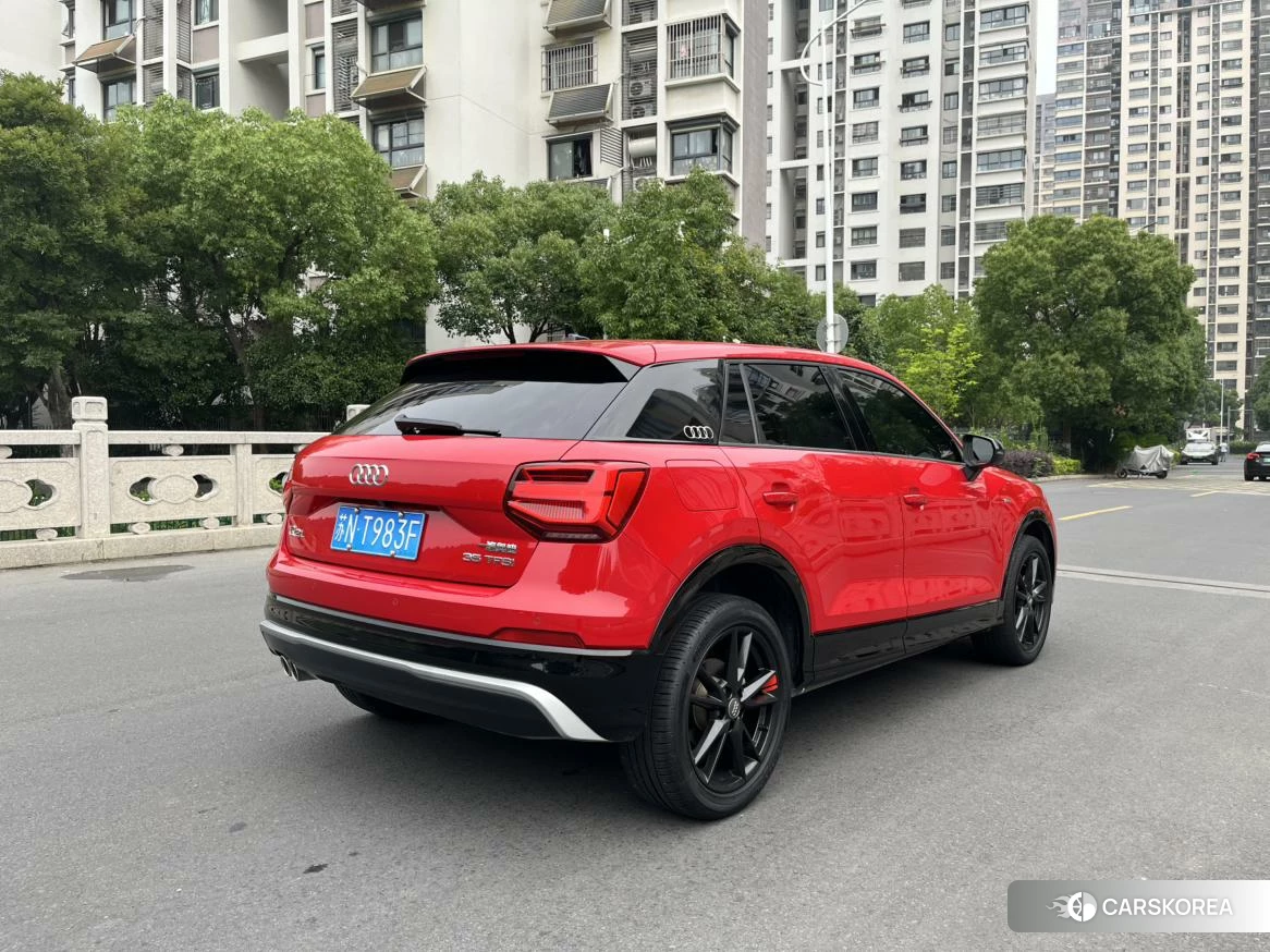Audi Q2L 2020 Красный из Китая, фото 6