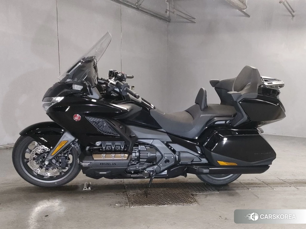 Проданный Honda GL1800 2023 из Японии
