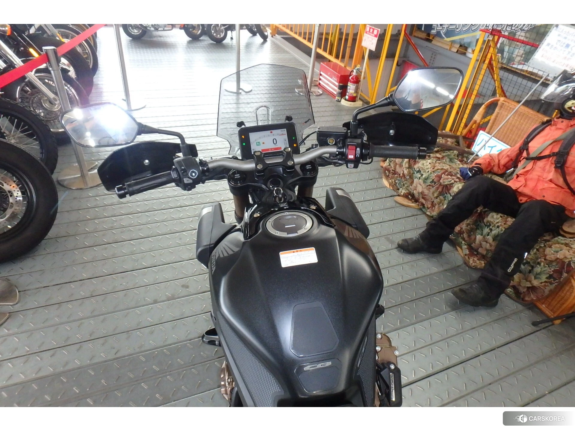 Honda CB650R E-CLUTCH id 4380298 из Японии 9