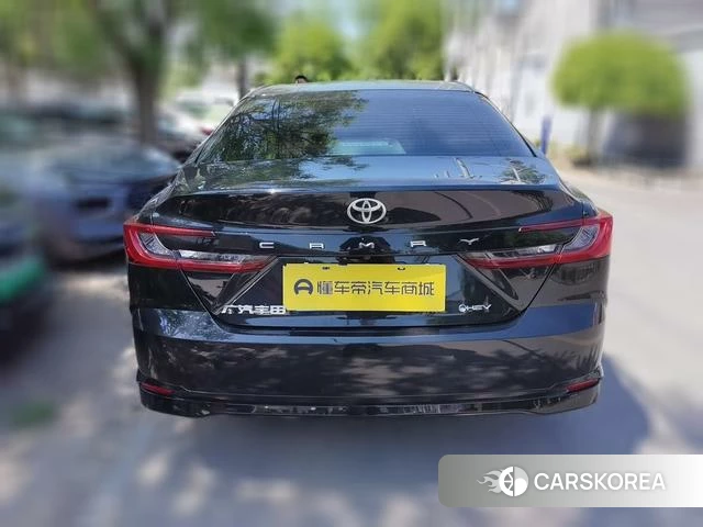 Toyota Camry 2025 Черный из Китая, фото 2