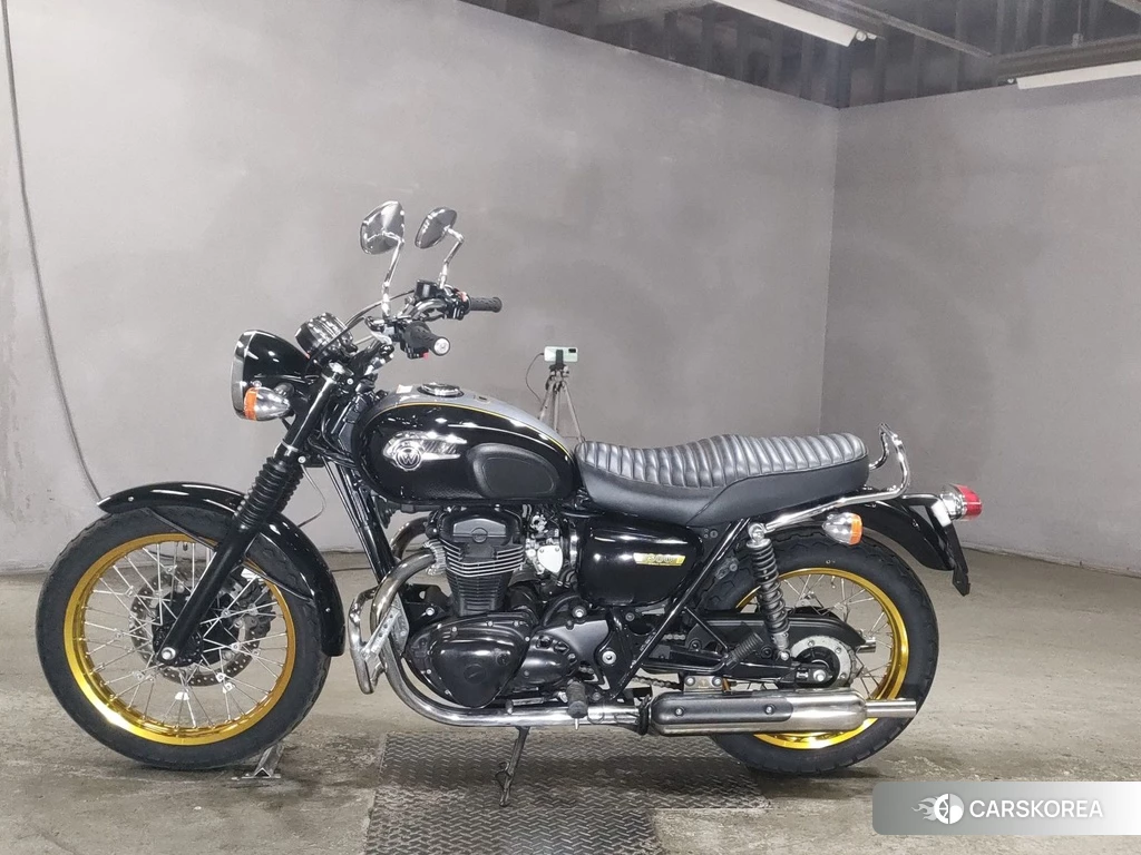 Проданный Kawasaki W800 2013 из Японии, фото 2