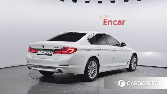 BMW 5 Series (G30) id 3182695 из Кореи 12