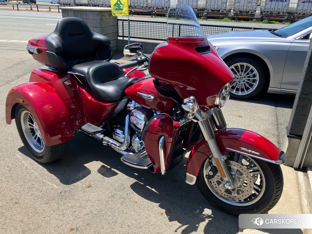 Проданный OTHER HARLEY FLHTCUTG TRI GLI 2021 из Японии