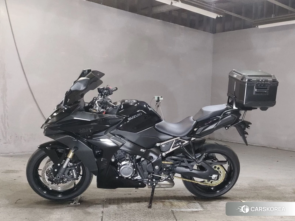Проданный Suzuki GSX-S1000GT 2022 из Японии, фото 2