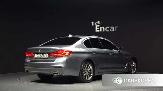 BMW 5 Series (G30) id 3772419 из Кореи 12