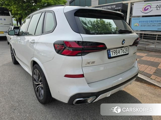 BMW X5 (G05) 2024 Белый из Кореи, фото 2