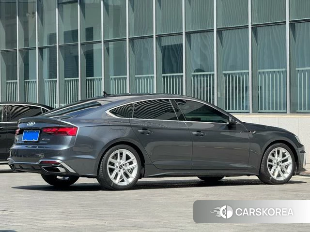 Audi A5 2023 Темно-серый из Китая, фото 4