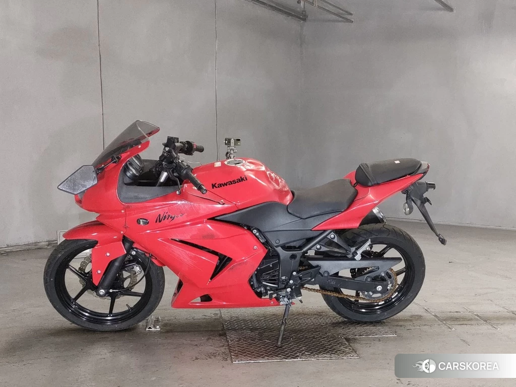 Проданный Kawasaki NINJA 250R 2012 из Японии, фото 2