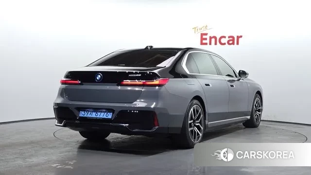 BMW i7 (G70) id 3610396 из Кореи 12