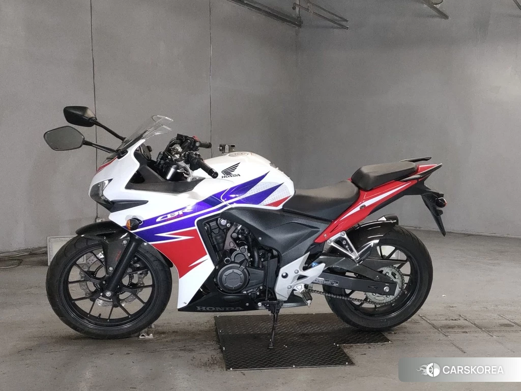 Проданный Honda CBR400R 2015 из Японии, фото 2