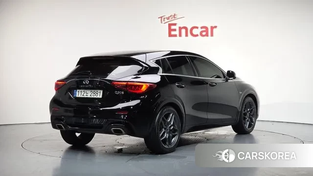 Infiniti Q30 id 2976874 из Кореи 12
