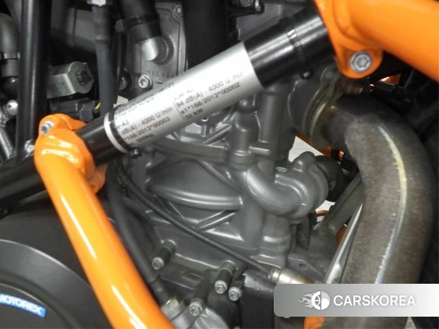 Engine photo
