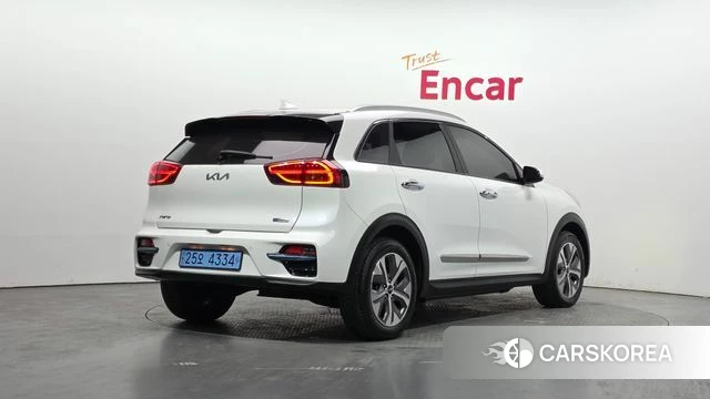 Kia Niro EV id 3860135 из Кореи 12