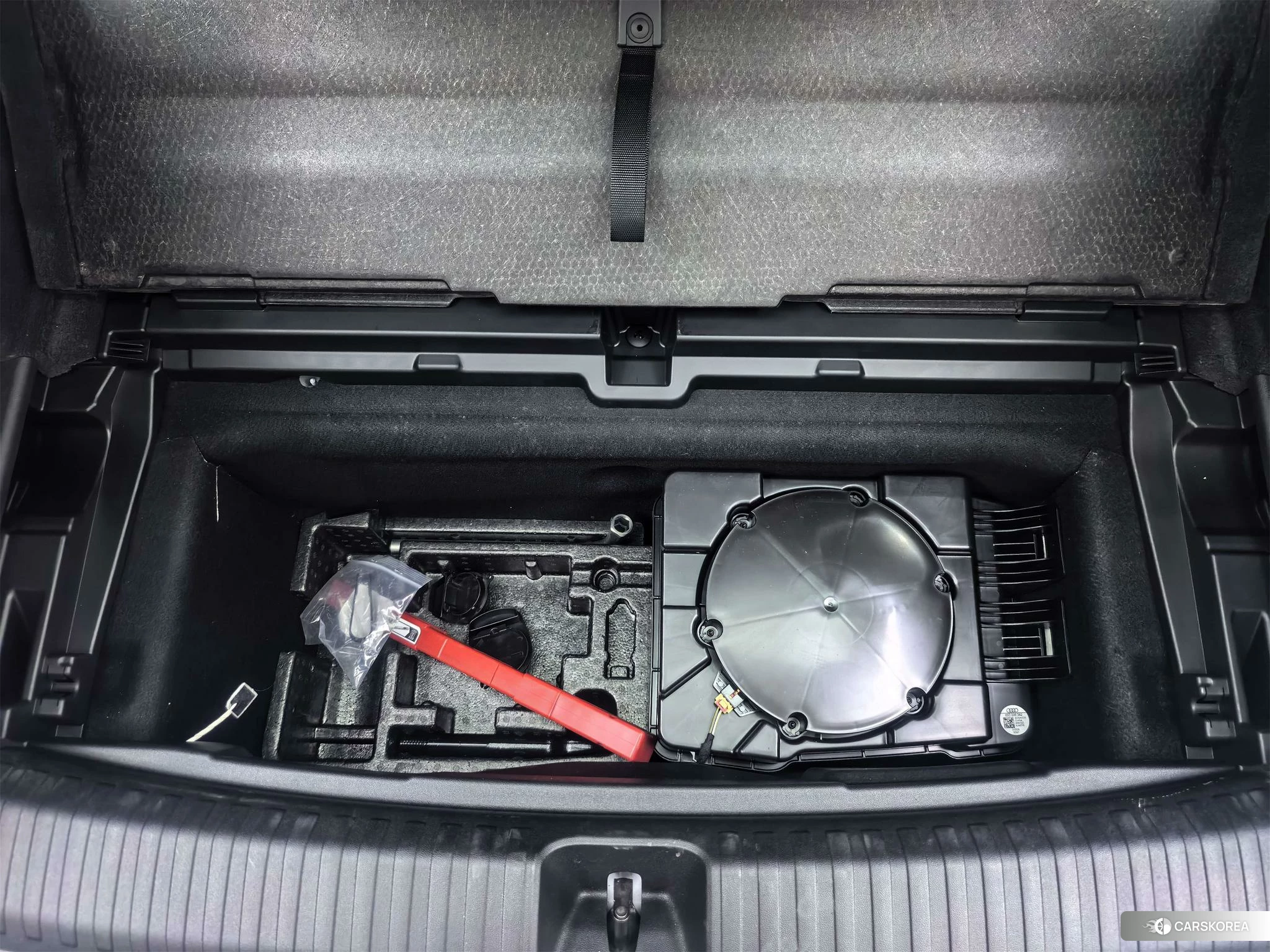 Audi Q6L e-tron id 4455102 из Китая 12