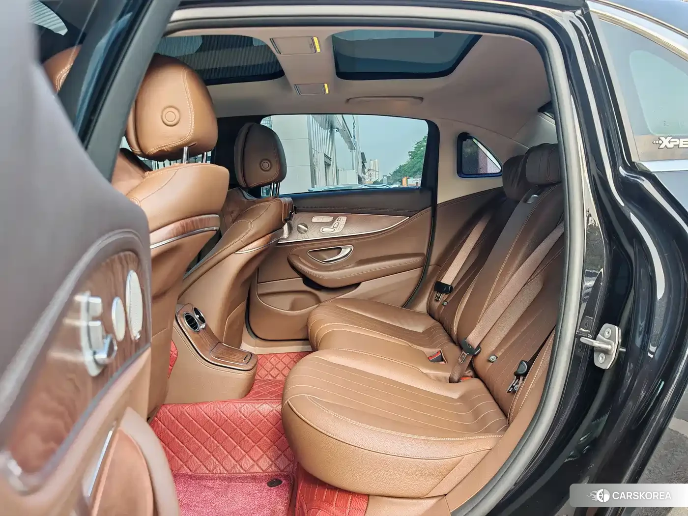 Mercedes-Benz E-Class id 4628149 из Китая 9