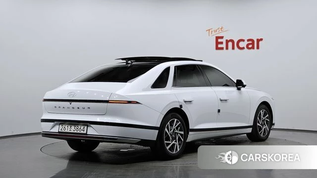 Hyundai Grandeur Hybrid (GN7) id 4695841 из Кореи 12