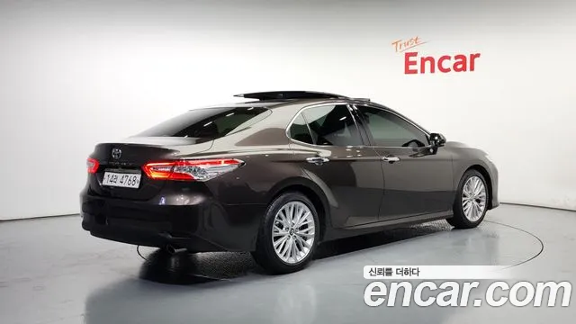 Toyota Camry (XV70) id 2763541 из Кореи 12