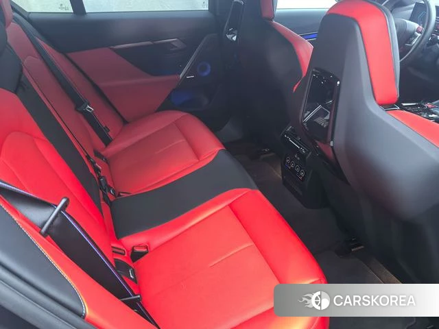 BMW M5 PHEV id 4265377 из Китая 10
