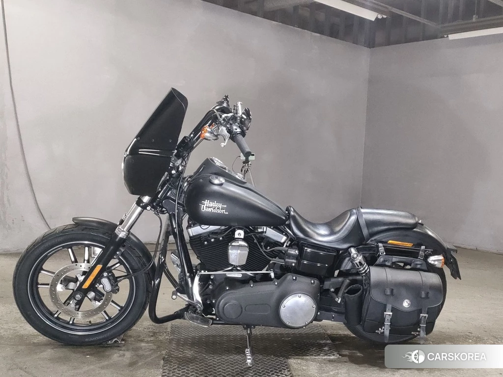 Проданный Harley-Davidson Dyna Street Bob FXDBC1580 2016 из Японии, фото 2