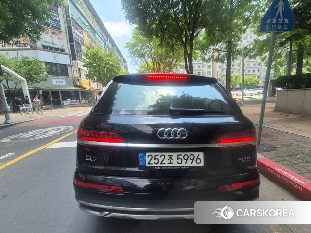 Audi Q7 (4M) 2021 Черный из Кореи, фото 2
