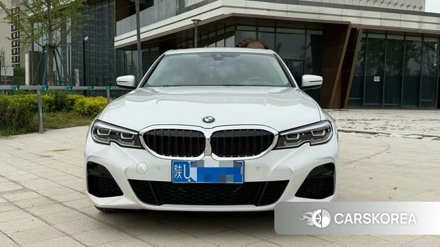 BMW 3 series 2022 Белый из Китая, фото 2
