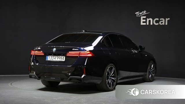 BMW 5 Series (G60) id 4266536 из Кореи 12