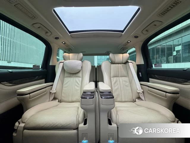 Toyota Elfa 2021 Черный из Китая, фото 2