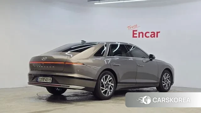 Hyundai Grandeur (GN7) id 3758708 из Кореи 12