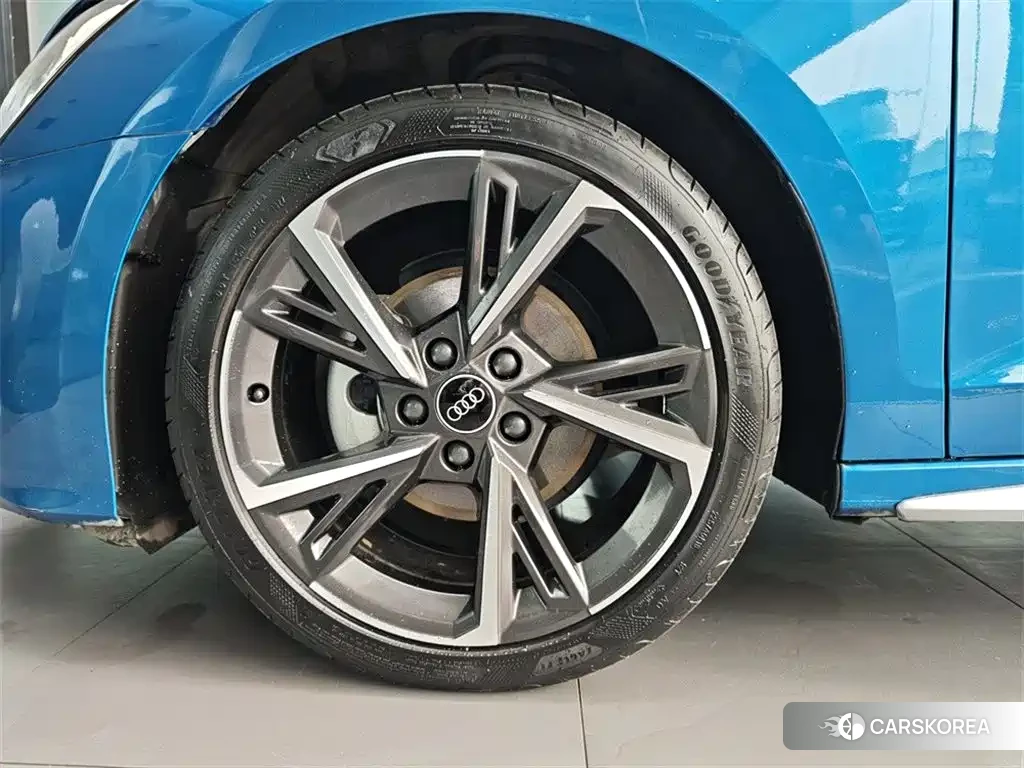 Audi A3 id 4546420 из Китая 8