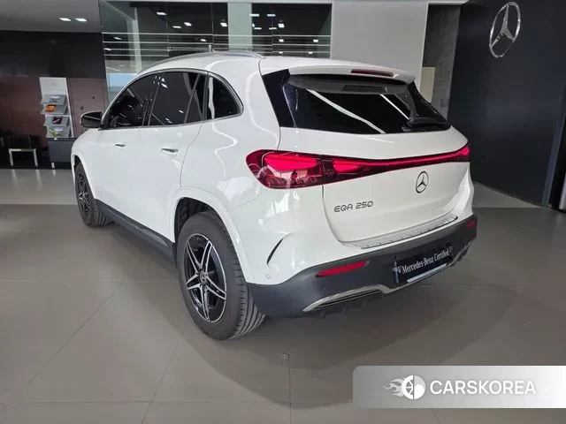 Mercedes-Benz EQA H243 2024 Белый из Кореи, фото 6