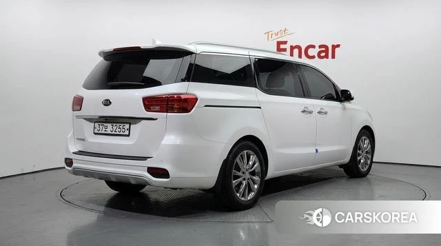 Kia The New Carnival id 4642766 из Кореи 12